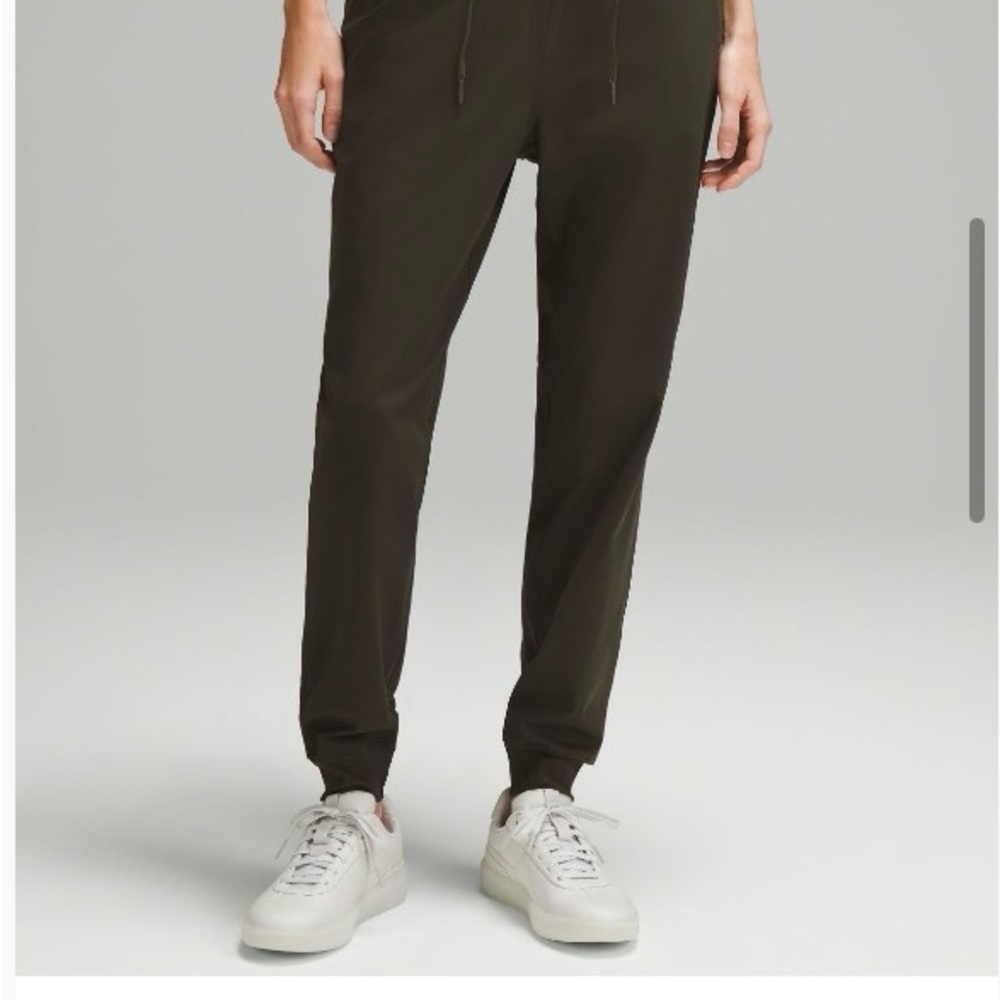 Women’s Lululemon Dark Olive Jogger Pants